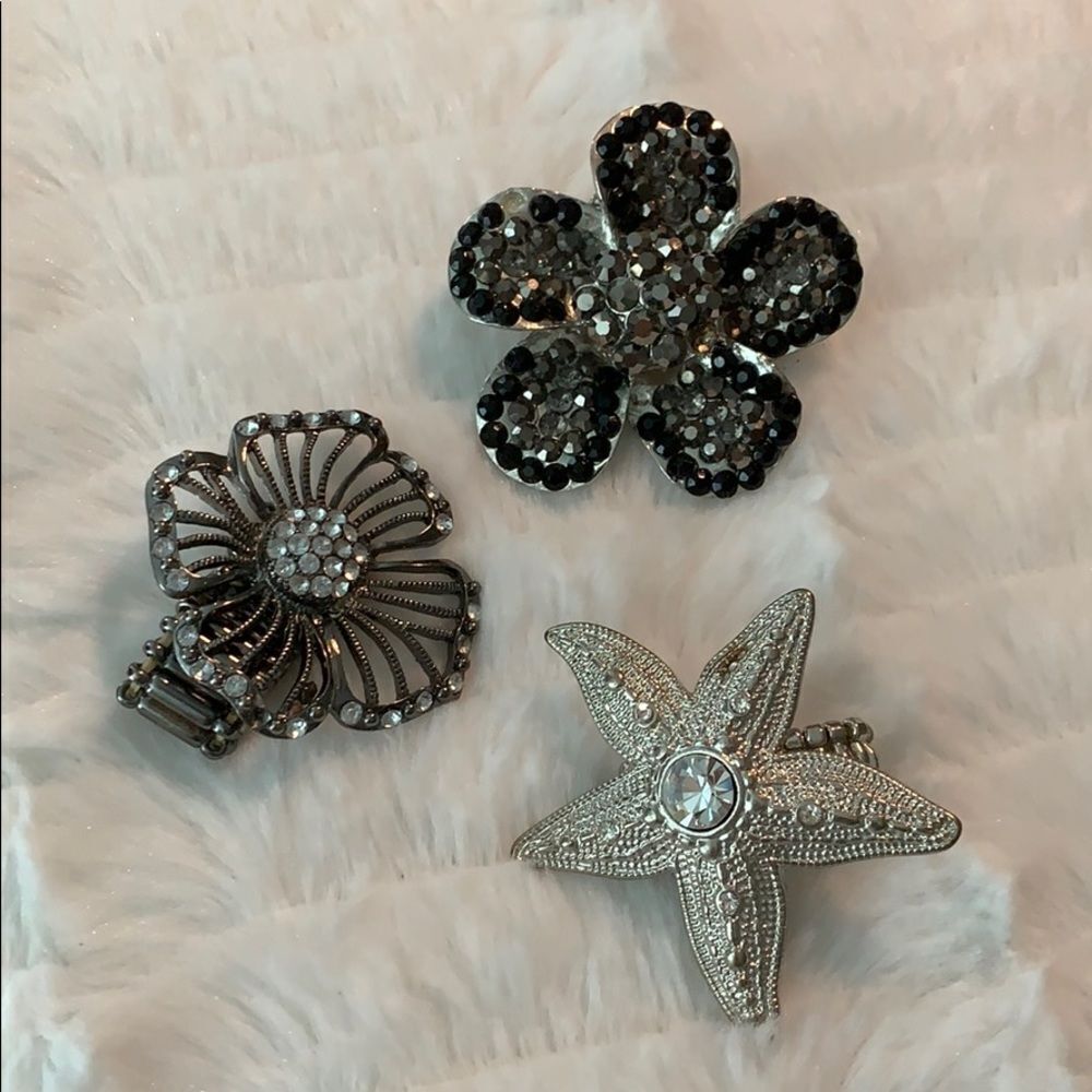 3 Elastic Black And Silver Rings With Rhinestones, Flowers And Star Designs